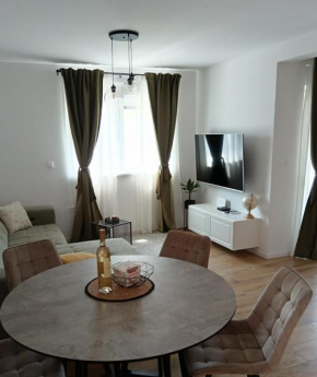 Apartman V